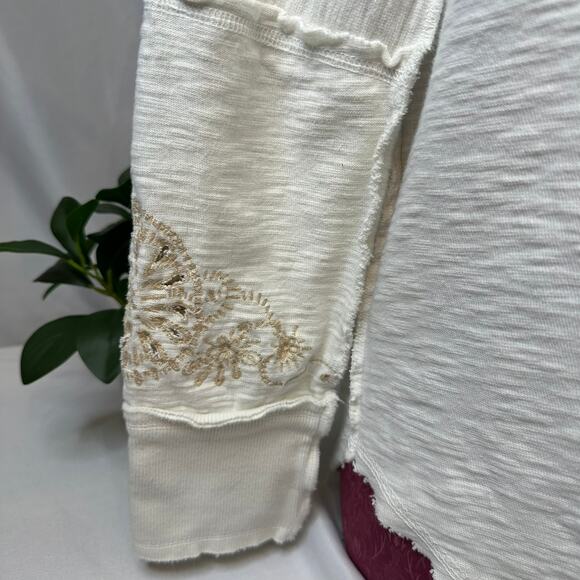 Intimately Free People Boho Embroidered Shirt Back Peephole Size Small - Picture 3 of 9